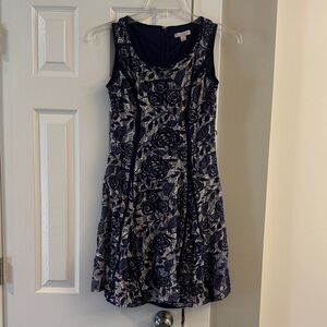 Elegant Navy and White Floral Mini Dress
